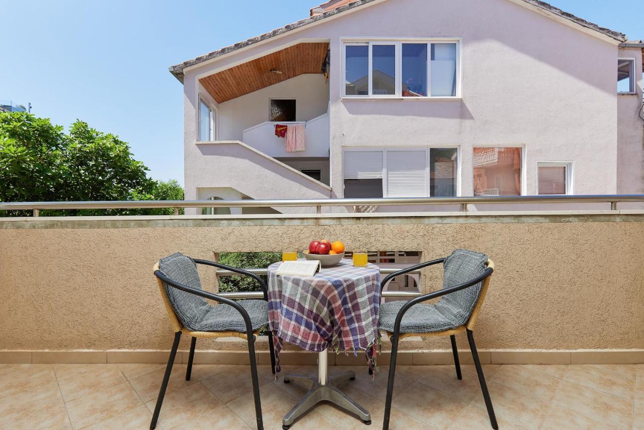 Rosic Apartments Tivat Bagian luar foto