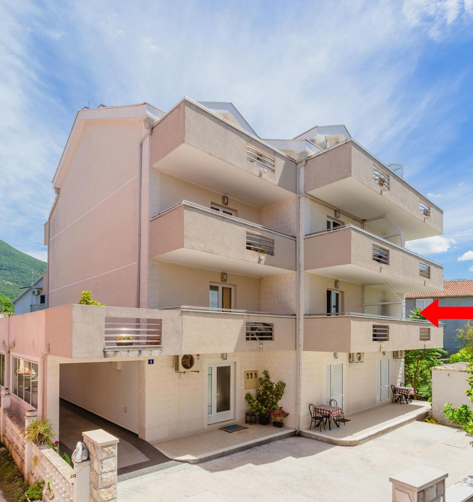 Rosic Apartments Tivat Bagian luar foto