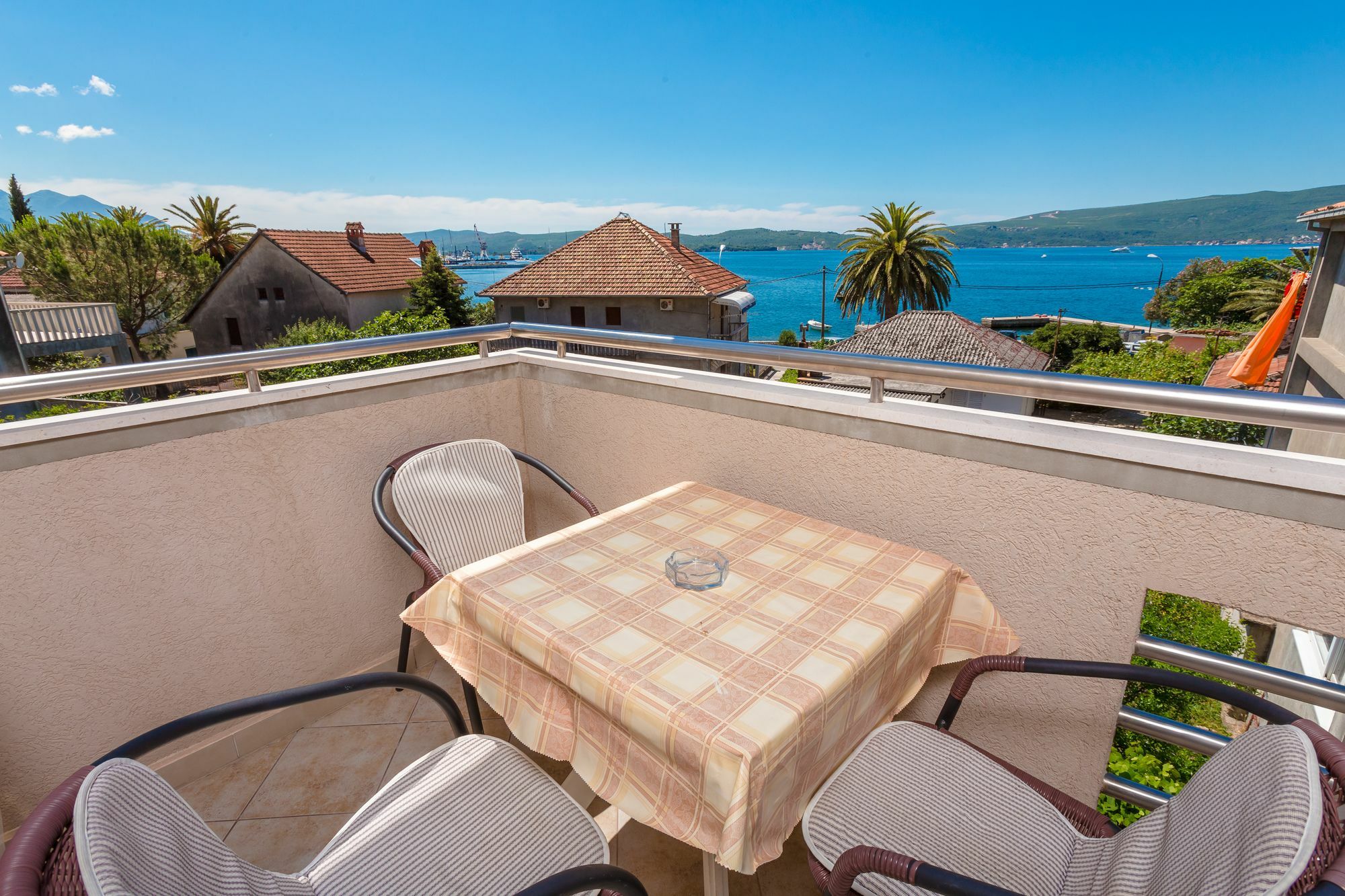 Rosic Apartments Tivat Bagian luar foto