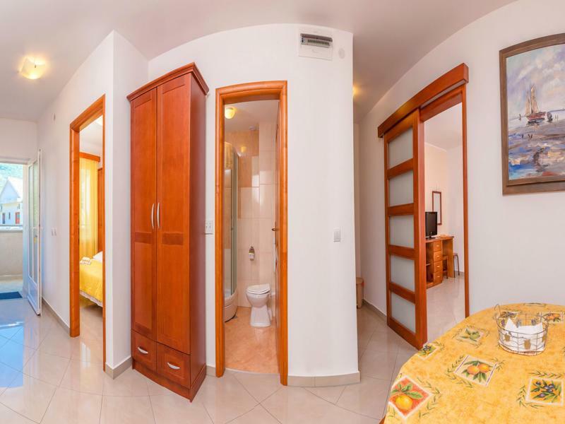 Rosic Apartments Tivat Bagian luar foto